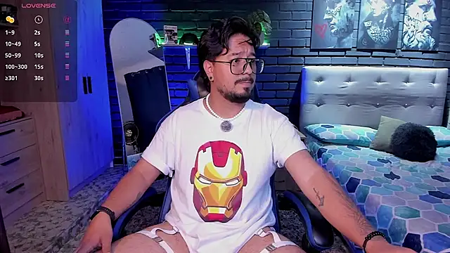 daviidevans_ (M young) - PLAY WITH MY SOFT COCK