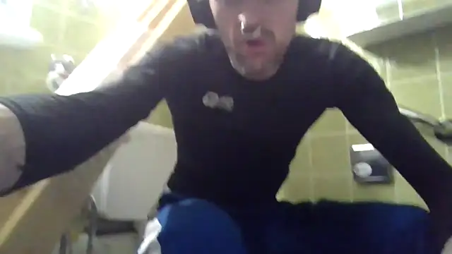 junkietop (Ask my age) - LET THE FUCKE JUNKIE CUM