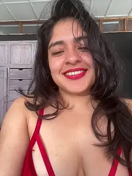 Webcam Model (EmilyNoir1)  is live.Free join now!