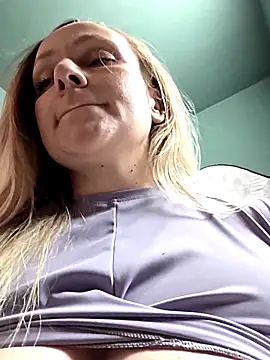 Bondgirl_013 live sex cam