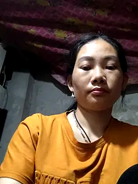 gio-thu - Gio-thu's free webcam