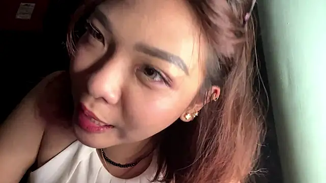 urhottie_lottie - Urhottie_lottie's free webcam