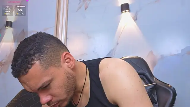 aron_and_molly - Aron_and_molly's free webcam