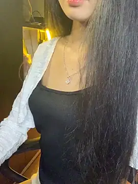 nhinhi18 - Nhinhi18's free webcam