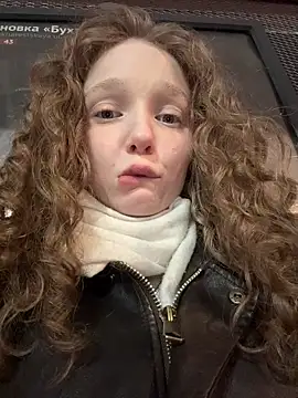 outside_rosy live sex cam