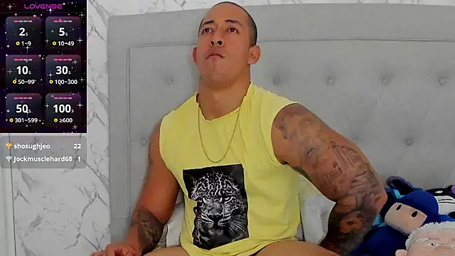 luigiferrara (M young) - naked and cock hard