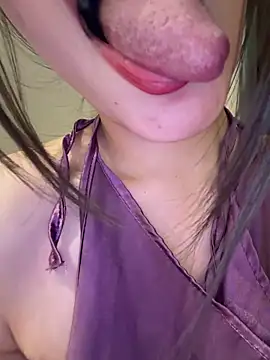 youyo333 (F young) - 日本留学归来的风俗娘，在线展示日式技艺！