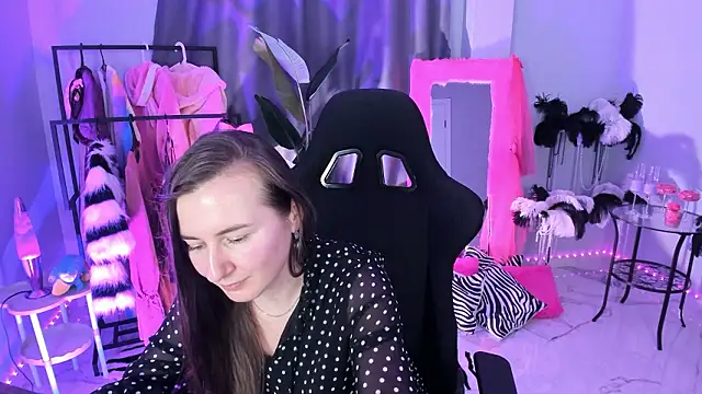 golden_dragon (F young) - dance