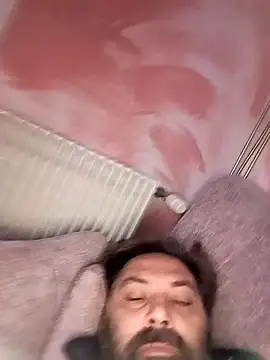 necroforo (M mature) - Senza masturbarmi e venire fino al goal