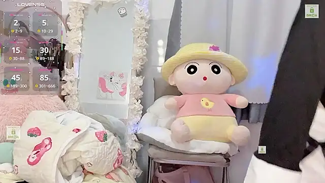 yoyo_520 (F young) - 就这样陪着你走，直到手机没电-（无内开档丝袜）