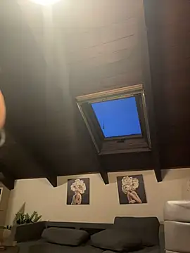 Webcam Model (SashaLiciosa_)  is live.Free join now!