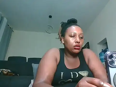 FREAKYBBW_001 webcam