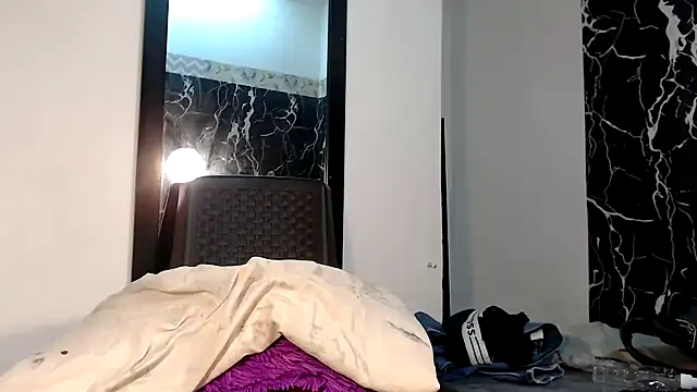 KristalTsXXX live sex cam