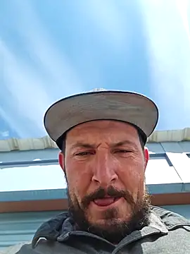 uncuthammer69 (Ask my age) - Destroy ass with xxxl dildo!