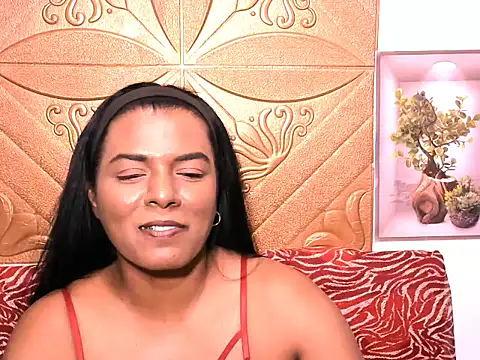 indiannaughtygoddess - Indiannaughtygoddess's free webcam