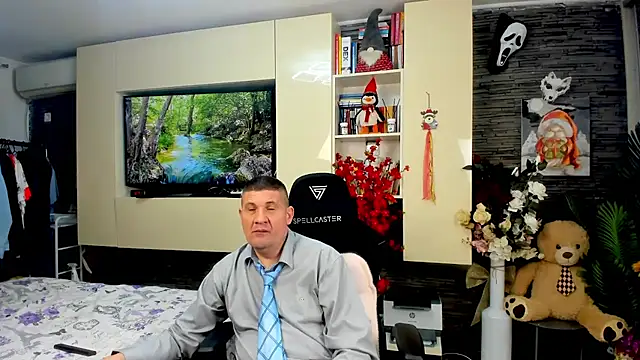 spartacusdaddy48 - SpartacusDaddy48's free webcam - UK Sex Cams