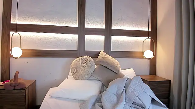 SarhaVega live sex cam