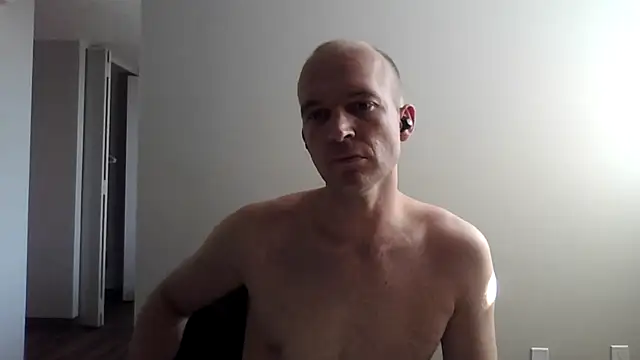 luke_james (Ask my age) - Make Me Jack Off