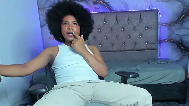 CataleyaMoon_ live sex cam