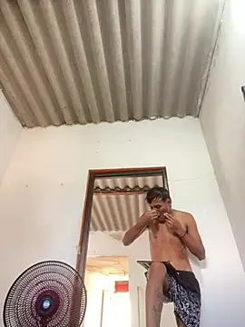 georgiandcoi - GeorgiandCoi's free webcam - UK Sex Cams