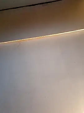 AmazonianMistress webcam