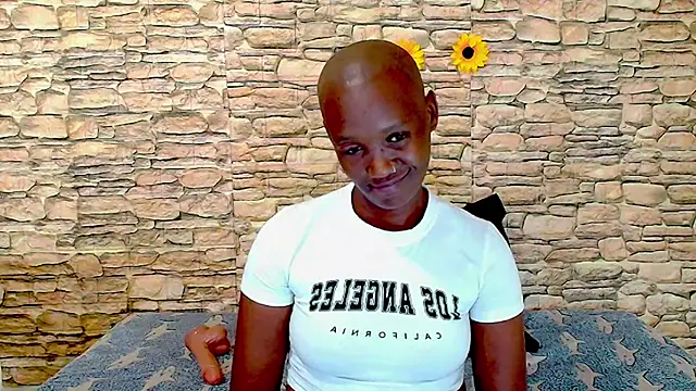 ebonyolive69 - EbonyOlive69's free webcam