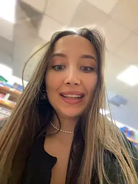 ICrazyOneIRL's live cam