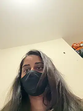 Webcam Model (Sweety_Sweety17)  is live.Free join now!