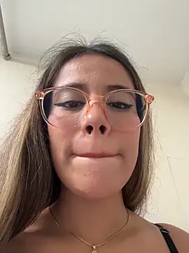 EMILIIA_RICHTER__ live sex cam