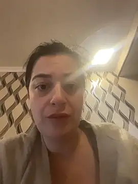 Webcam Model (_AnChous_)  is live.Free join now!