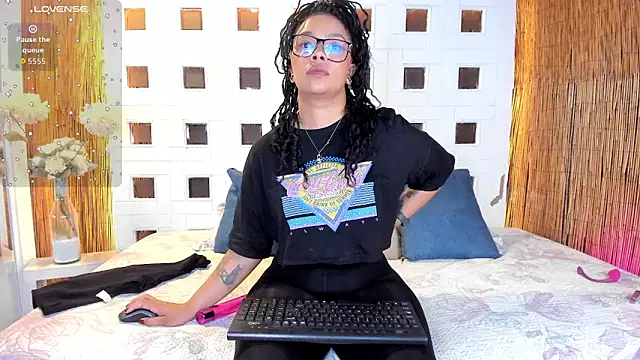 andreazoe - Andreazoe's free webcam - UK Sex Cams