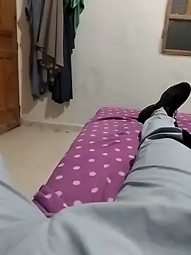 Nayakskhon23 live sex cam