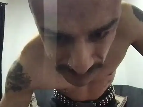 HorrorotikA live sex cam