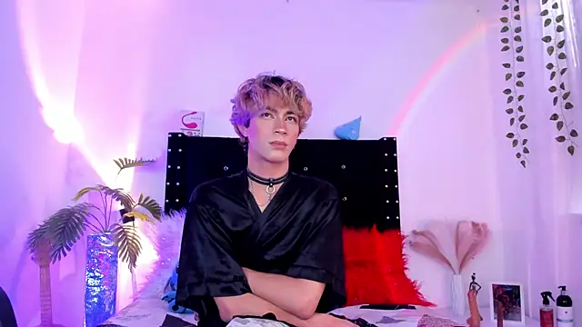 Cooperrosscute233 live sex cam