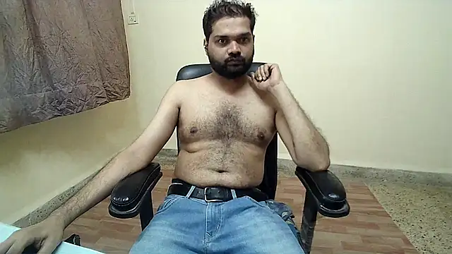 kinky_kumarr (Ask my age) - Hairy ,uncut , smegma, foreskin, daddy,