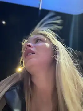 AnastasiaAniess live sex cam