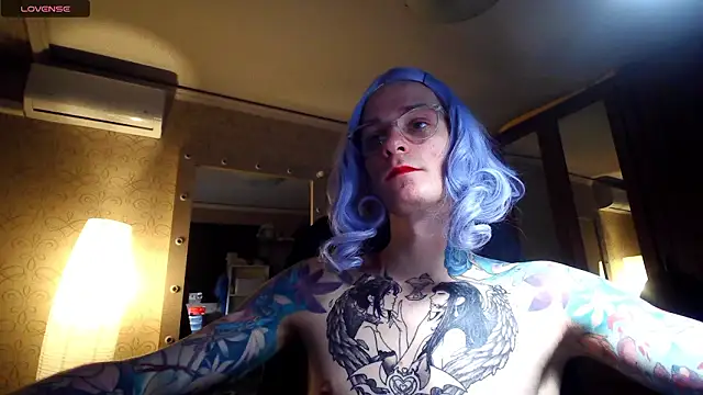 Julia_dolls live sex cam