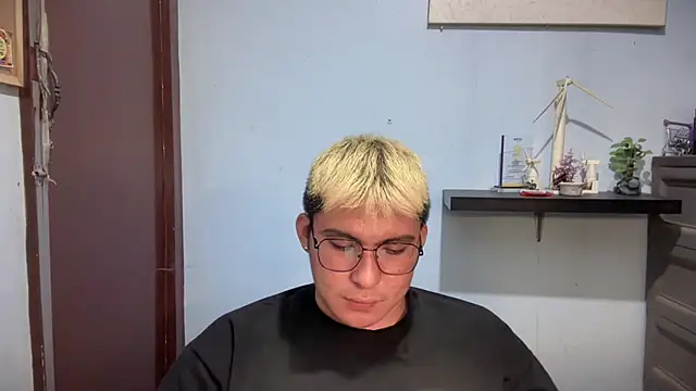 kingdirtyfog (M young) - Im broke, SPOIL UR HOT BOYTOY here!!