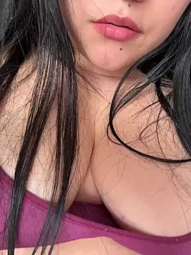 Yui-Ch06 Live Webcam on Stripchat