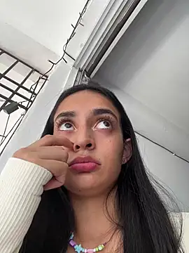 leilani_x (F teen) - Naked