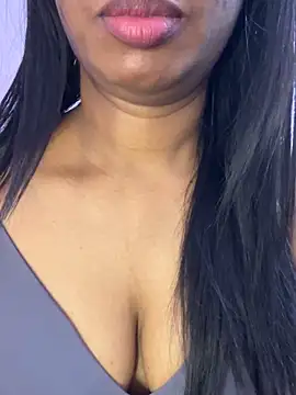 tamil_aarathi (F young) - Unga kottai