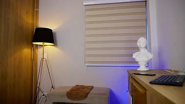 erick_thompsonx (M young) - BIG CUM!!!