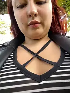 scarlet_auraa (F young) - 😱Flash tits😱