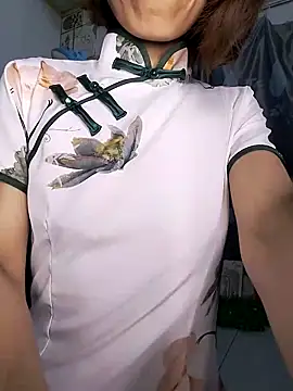 Webcam Model (Lucy_limon)  is live.Free join now!