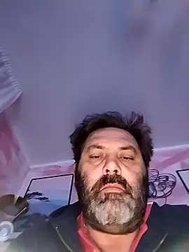 necroforo (M mature) - Senza masturbarmi e venire fino al goal