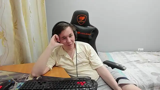 iliaskrislove - Iliaskrislove's free webcam - UK Sex Cams