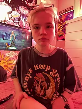 Cutiepiespanks's live cam