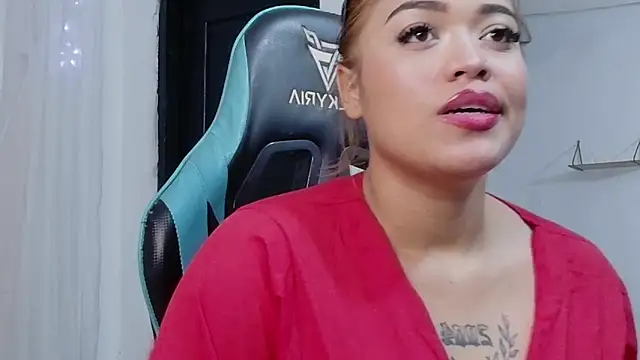 NIO_kitty webcam stripchat model stream image