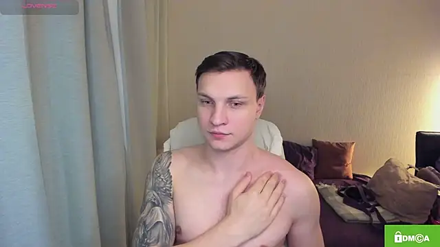 handsome_guy01 - Handsome_guy01's free webcam - UK Sex Cams