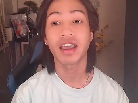 Erin_23 live sex cam